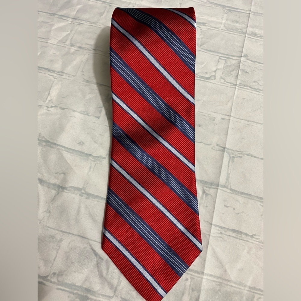 TOMMY HILFIGER RED BLUE WHITE STRIPES SILK REPP NECKTIE TIE
